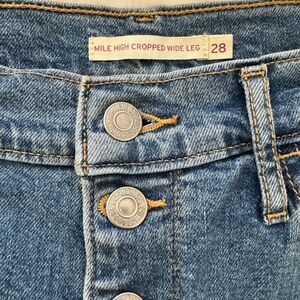 Levi’s, Wide Leg Cropped Jeans, Size 28